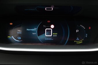 Peugeot e2008 100kW KOŽA, VIRTUAL, 360 KAMERA, CarPlay - 11