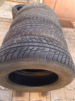 225/65R17 Nokian zimne celoročne - 11