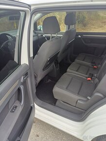 Vw touran 1.9tdi 77kw DSG 2010 - 11