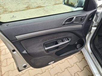 Škoda Octavia II 1.8 TSi Ambiente M6 160k (benzín) kup. SR - 11