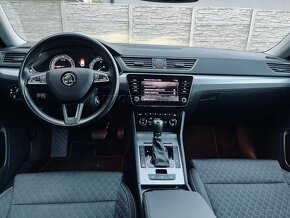 ????Škoda Superb Combi 2.0 TDI SCR Live Plus DSG - 11