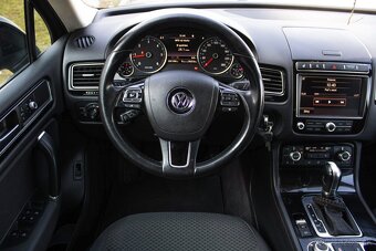 Volkswagen Touareg II 3.0 V6 TDI BMT - 11