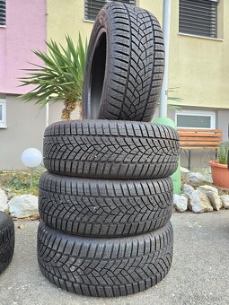 Zimne pneumatiky 225/55 r17 Good Year Ultragrip Performance - 11