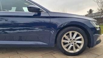 Škoda superb 3 combi, 2.0 Tdi,110kw,Led,Navigace,BezAdblue - 11