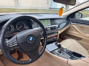 BMW 5 F10 530xd - 11