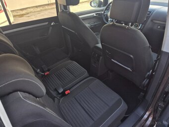 Volkswagen Touran 2.0 TDI 7 miest Automat - 11