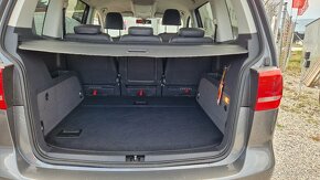 Volkswagen Touran 2.0 TDI Family DSG - 11