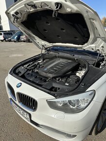 Predám BMW GT 530d, rok výroby 2011, 3.0l disel, 180 kw. - 11