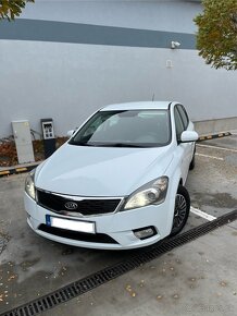 KIA Ceed 1.6 CRDi 85kw 2010 Nová STK/ek - 11