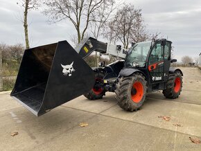 Predám teleskopicke nakladače Bobcat a Massey Ferguson - 11