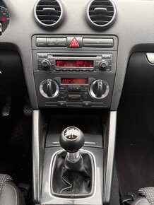 Audi A3 1.6 Ambiente - 11