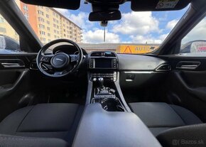 Jaguar F-Pace 2.0D 132KW,R-sport,ALU 22,MAN nafta manuál - 11