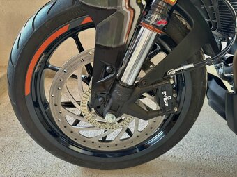 KTM 390 Duke 2022 - 11