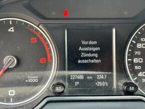 Q5 2.0 tdi   quattro    s-line - 11