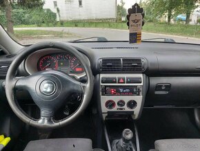 Predam Seat Leon 1.6 benzin r.v2005 77kw - 11