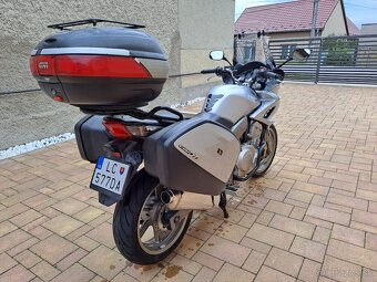 Pedám Honda CBF 1000 A - 11