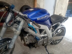 Suzuki sv 650 - 11