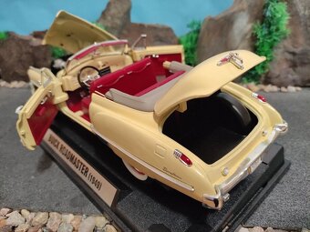 prodám model 1:18 buick roadmaster 1949 - 11