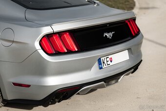 Ford Mustang 2.3 EcoBoost A/T - 11