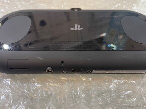 PS VITA PCH-2004 + 4gb karta - 11