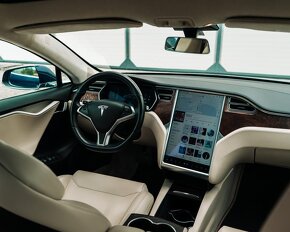 Tesla Model S 100d - 11