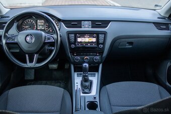 Škoda Octavia Combi 1.6 TDI 110k Ambition DSG - 11