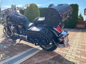 Suzuki Intruder VLR  1800 Boulevard - 11