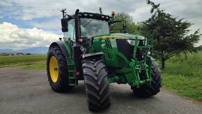 VALTRA a JOHN DEERE - 11