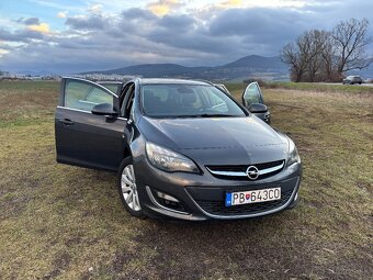 Opel Astra Combi 1,6 nafta 2015 - 11