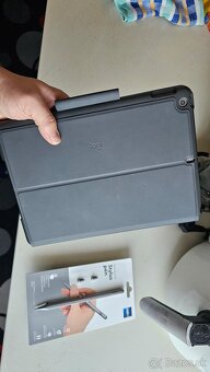 Apple iPad 9.gen wifi 64GB + klávesnica a náhradná ceruza - 12