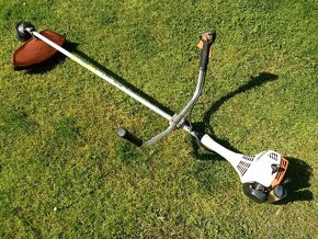 Krovinorez Stihl fs 55 - 12