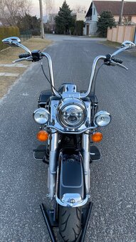 Harley Davidson - 12