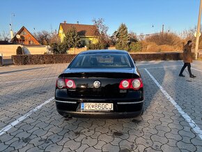 Volkswagen Passat 2.0 TDI Highline 4 Motion - 12