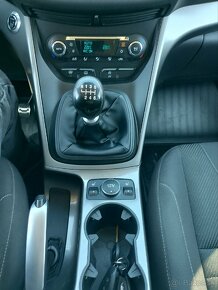 Ford Kuga 4x4 - 12