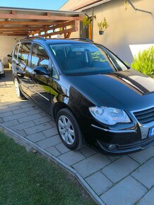 Predám Volkswagen Touran 2.0TDi 103kW Auto je v TOP stave. K - 12