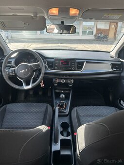 KIA RIO 2021 - 12