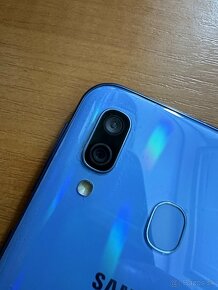 SAMSUNG GALAXY A40 4/64GB - 12