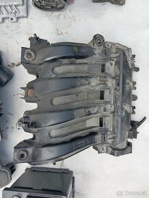 Príslušenstvo motora renault Thalia1.2 55kw rok2009 kódD4FG7 - 12