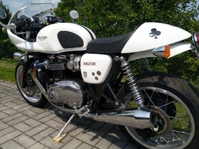 Triumph Thruxton 1200 - 12