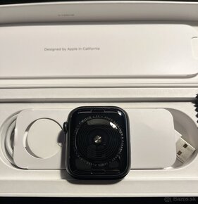 APPLE WATCH SE Space gray 44mm (1. gen 2020) - 12