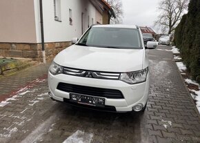 Mitsubishi Outlander 2,3 DI-D , 4x4 , 7 Míst kůže nafta - 12