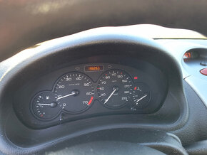 Peugeot 206 1,1, 138000km - 12