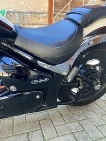 Suzuki Intruder VZ800 - 12