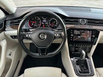 Volkswagen Passat Variant 2.0 TDI 4X4 DSG 140kW R-Line High. - 12