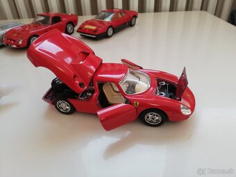 1:24 Bburago 4ks Ferrari modelov - 12