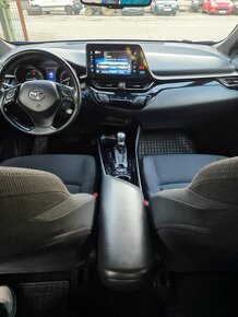 Toyota C-HR 1.8 Hybrid Dynamic E-CVT FWD - 12