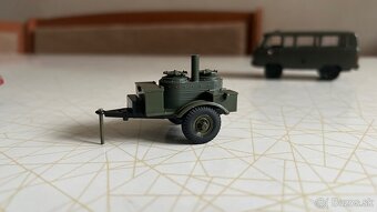 UAZ 452 ČSĽA 1:43 + vozík - 12