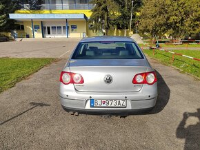 VW Passat 2.0tdi 103kw HIGHLINE - 12