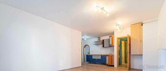 Na predaj 3 izbový apartmán v Dúbravke - 12