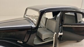 1:18 CITROEN 15CV Č - 12